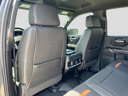Used 2022 GMC Sierra 1500 AT4 w/ AT4 Preferred Package AWD/4WD image 24