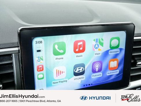 Certified 2025 Hyundai Venue SEL image 16