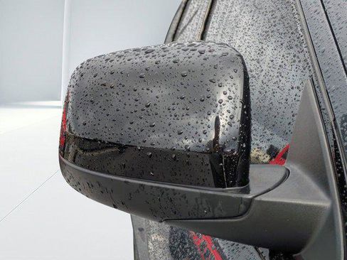 Certified 2018 Jeep Grand Cherokee Laredo image 10