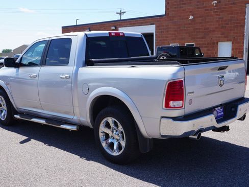 Used 2018 RAM 1500 Laramie w/ Convenience Group AWD/4WD image 3