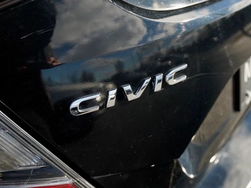 Used 2021 Honda Civic Sport image 12