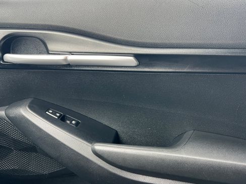 Certified 2021 Kia Seltos LX image 19