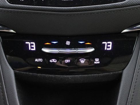 Used 2019 Cadillac XT5 FWD image 36