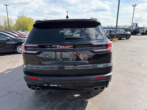 Certified 2025 GMC Acadia Elevation w/ Elevation Premium Package AWD/4WD image 4