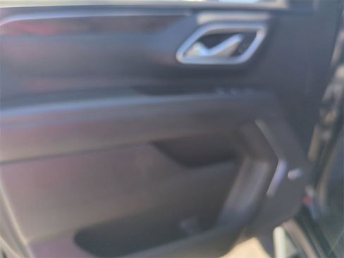 Used 2022 Chevrolet Suburban Z71 w/ Off-Road Capability Package image 22