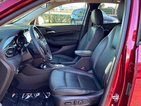 Used 2022 Buick Encore GX Essence w/ Experience Buick Package image 25