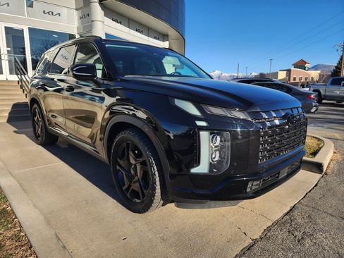 Used 2024 Hyundai Palisade SEL w/ Premium Package image 3