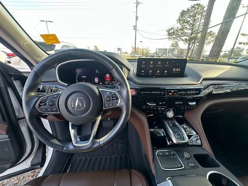 Used 2023 Acura MDX SH-AWD w/ Advance Package image 9