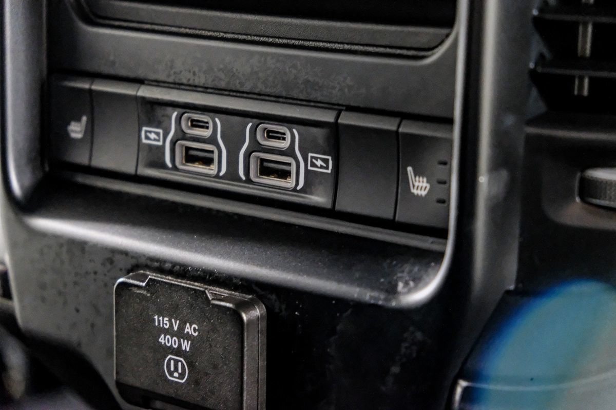 Used 2024 RAM 2500 Rebel w/ Safety Group AWD/4WD image 33