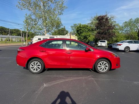 Used 2019 Toyota Corolla LE FWD image 5