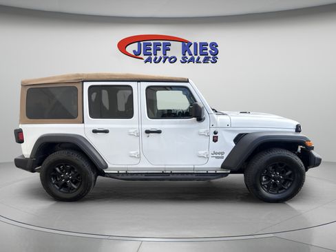 Used 2019 Jeep Wrangler Unlimited Sport S image 4