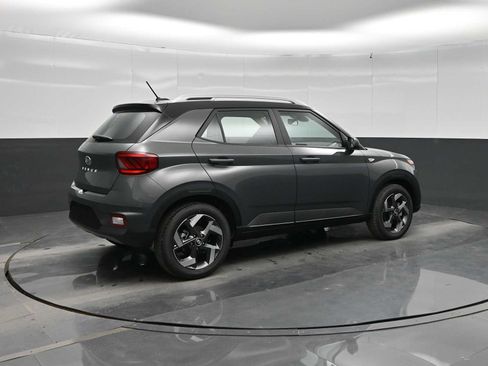 New 2026 Hyundai Venue SEL FWD image 8