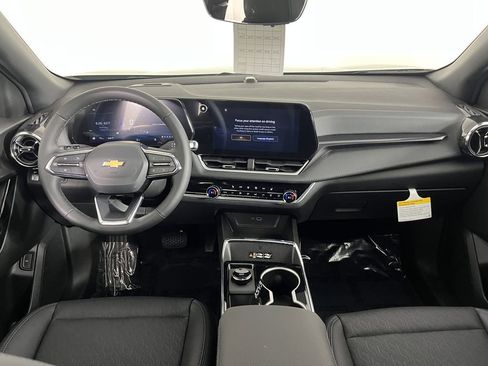 New 2026 Chevrolet Equinox LT w/ Convenience Package II image 14