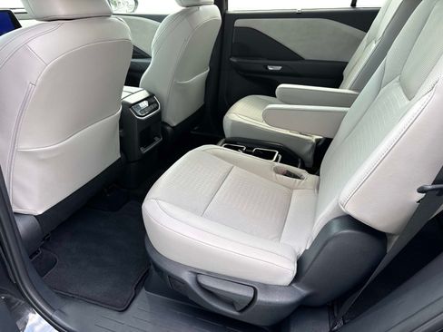 Certified 2025 Lexus TX 350 AWD w/ Technology Package image 15
