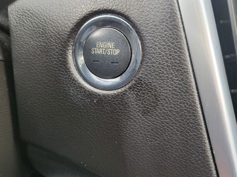 Used 2016 Cadillac SRX Luxury w/ Driver Awareness Package image 19