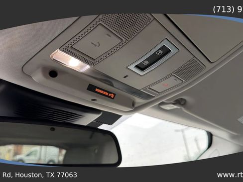 Used 2018 Land Rover Discovery Sport HSE image 40