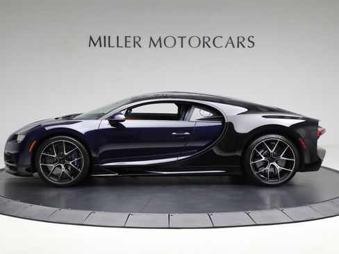 Used 2020 Bugatti Chiron image 5