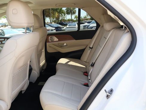 Used 2021 Mercedes-Benz GLE 450 4MATIC w/ AMG Line Exterior image 38