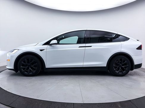 Used 2023 Tesla Model X image 36