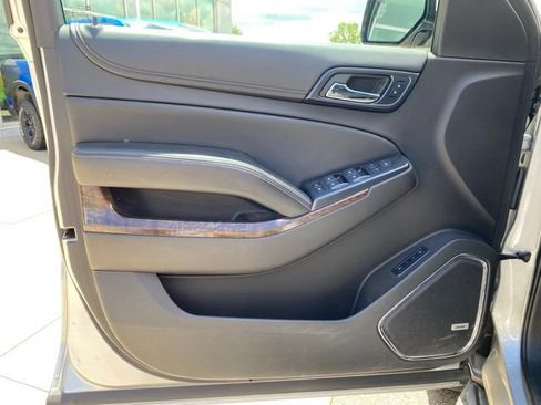 Used 2015 Chevrolet Tahoe LT AWD/4WD image 10
