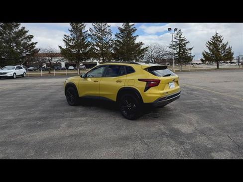 Used 2024 Chevrolet Trax ACTIV w/ Driver Confidence Package image 30