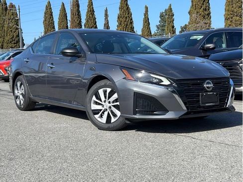 New 2025 Nissan Altima 2.5 S image 3