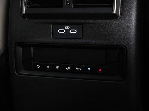 Used 2024 MAZDA CX-90 Plug-In Hybrid w/ Preferred image 16