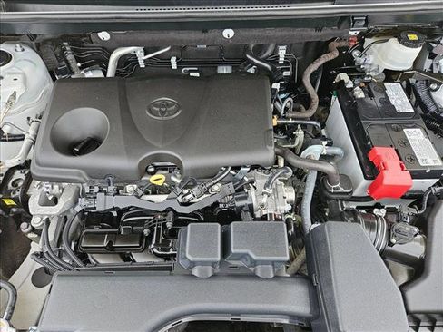 Used 2024 Toyota RAV4 XLE FWD image 26