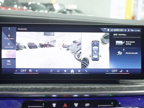 Used 2025 BMW 740i xDrive image 20