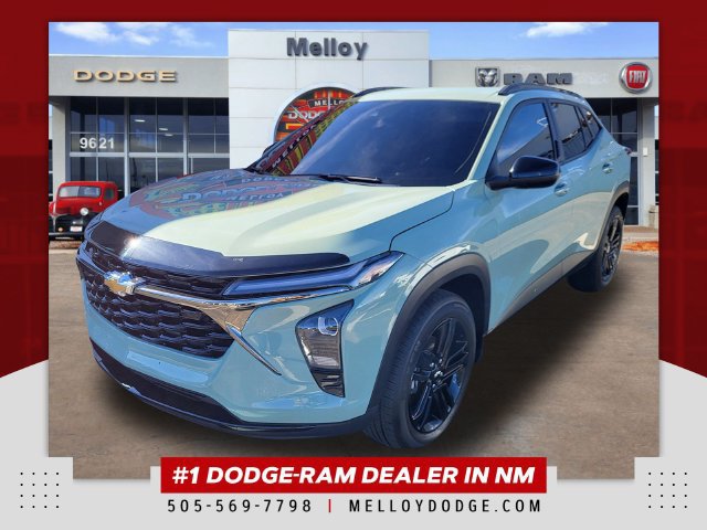 Used 2025 Chevrolet Trax ACTIV w/ Driver Confidence Package FWD image 1