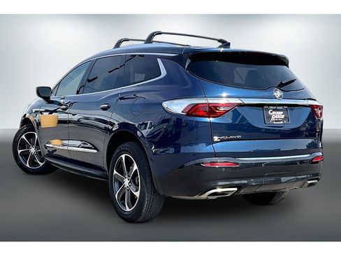 Used 2023 Buick Enclave Premium w/ LPO, Touring Package AWD/4WD image 4