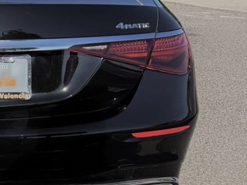Certified 2023 Mercedes-Benz S 500 4MATIC image 11
