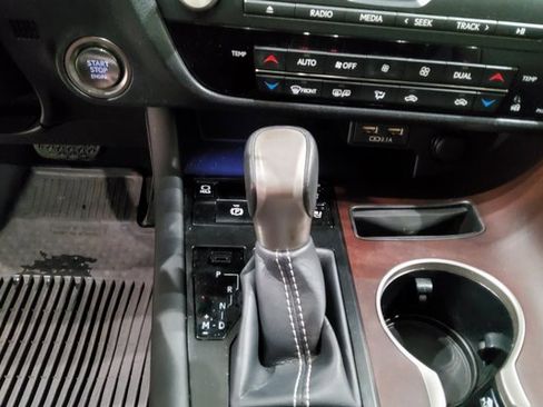 Used 2022 Lexus RX 350 AWD w/ Premium Package image 31