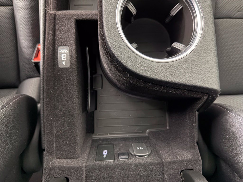 Certified 2023 Porsche Panamera RWD image 36