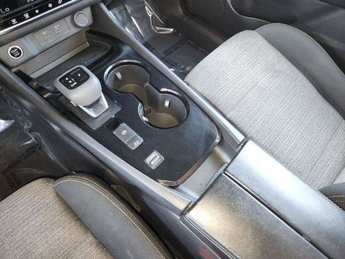 Certified 2023 Nissan Rogue SV FWD image 21