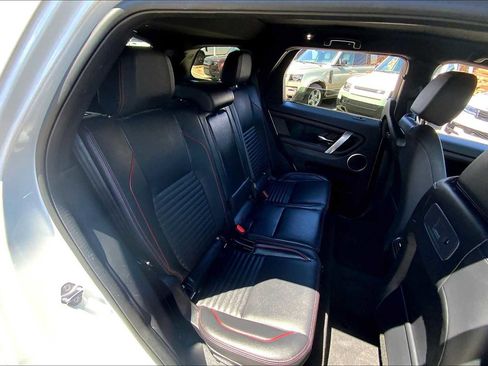 Certified 2022 Land Rover Discovery Sport SE R-Dynamic image 19