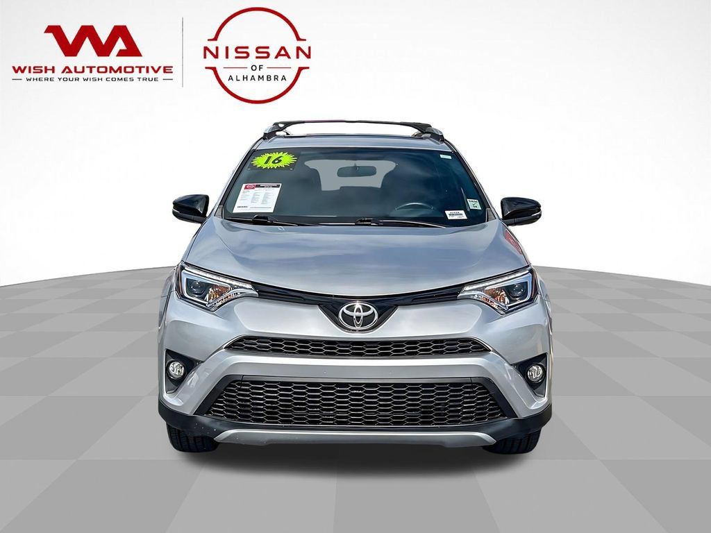 Used 2016 Toyota RAV4 SE FWD image 3