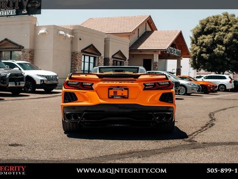 Used 2024 Chevrolet Corvette Stingray Premium Conv w/ Z51 Performance Package RWD image 6