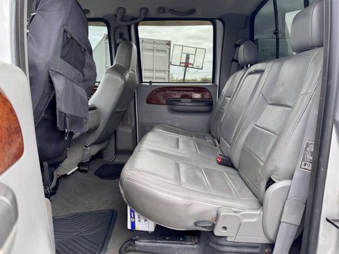 Used 2004 Ford F250 Lariat AWD/4WD image 14