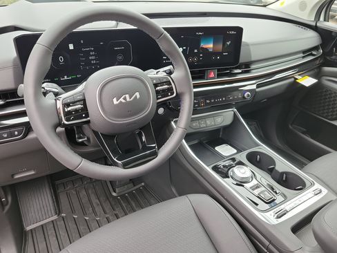 New 2026 Kia Carnival SX Prestige FWD image 2