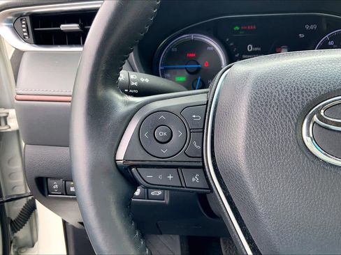 Used 2021 Toyota Venza Limited AWD/4WD image 23