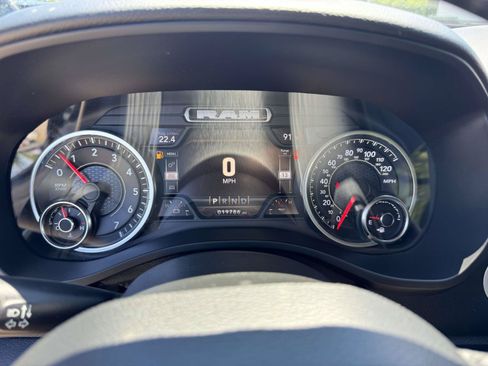 Used 2022 RAM 1500 Big Horn AWD/4WD image 36