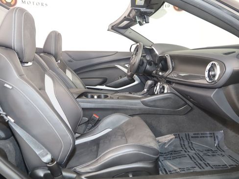 Used 2023 Chevrolet Camaro SS RWD image 12