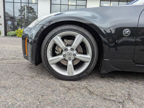 Used 2006 Nissan 350Z Touring RWD image 42