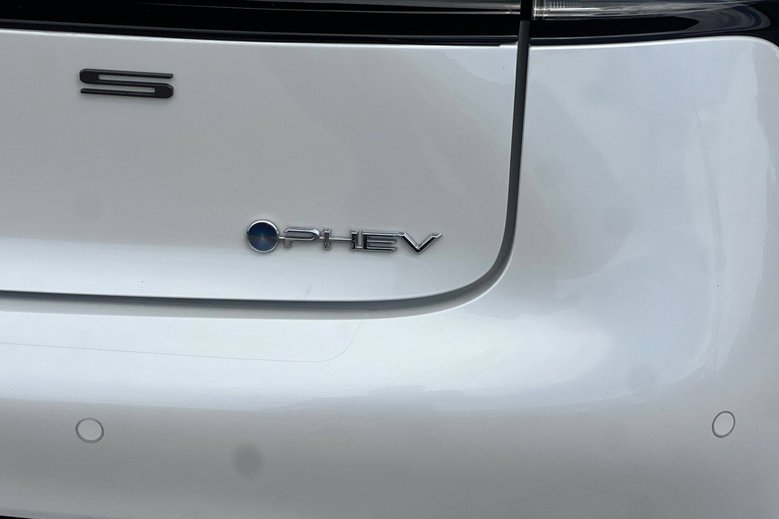 Certified 2026 Toyota Prius Plug-In Hybrid FWD image 23