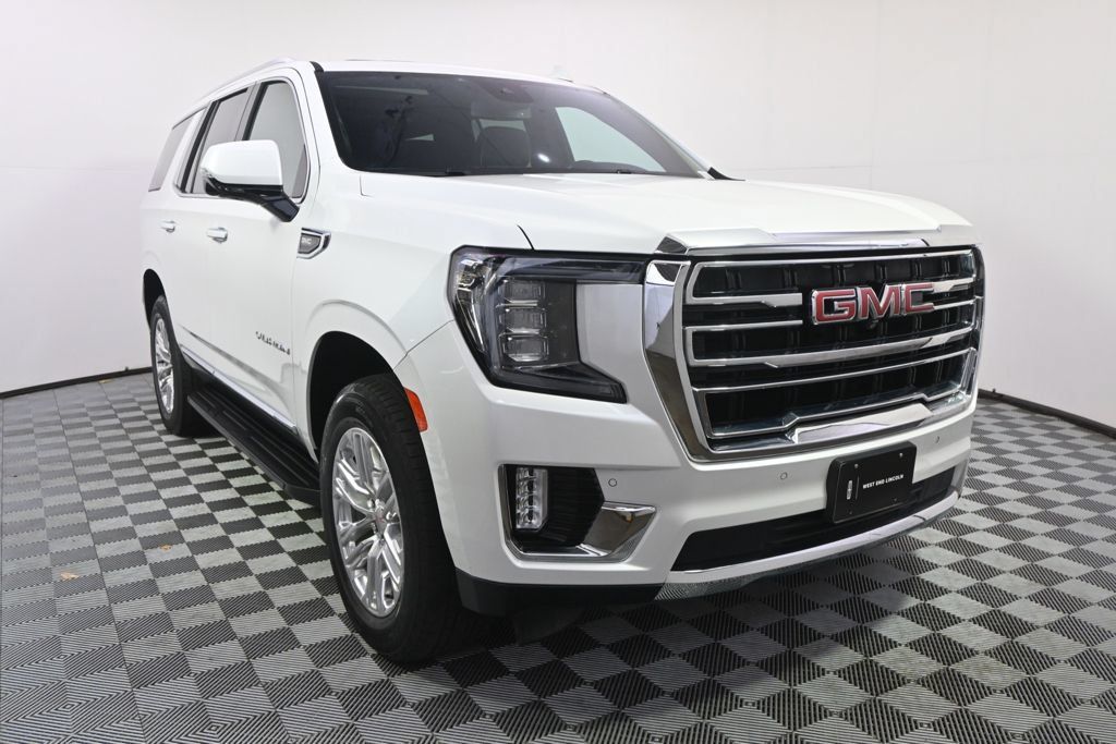 Used 2024 GMC Yukon SLT w/ SLT Premium Package AWD/4WD image 9