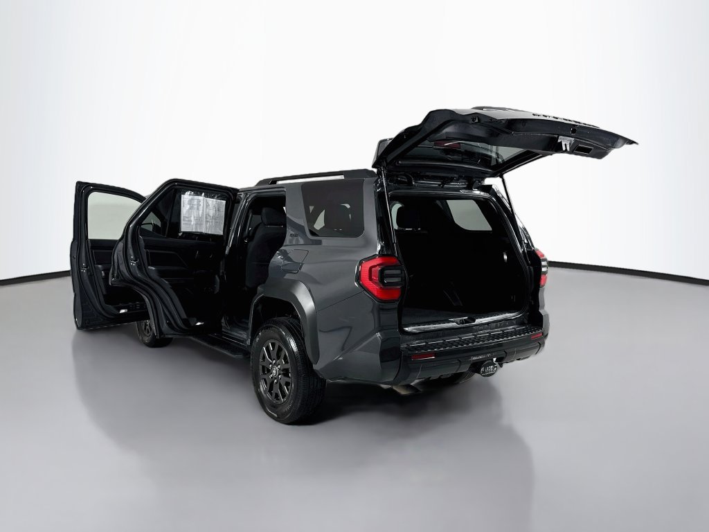 Used 2025 Toyota 4Runner SR5 AWD/4WD image 22
