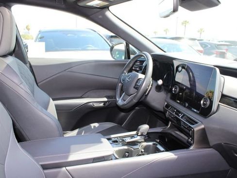 Certified 2024 Lexus RX 350 FWD w/ Technology Package image 5