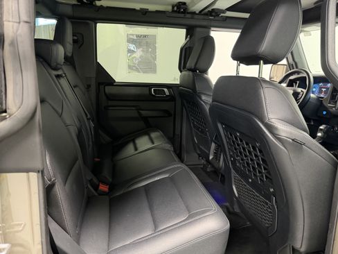 Used 2025 Ford Bronco Badlands AWD/4WD image 23