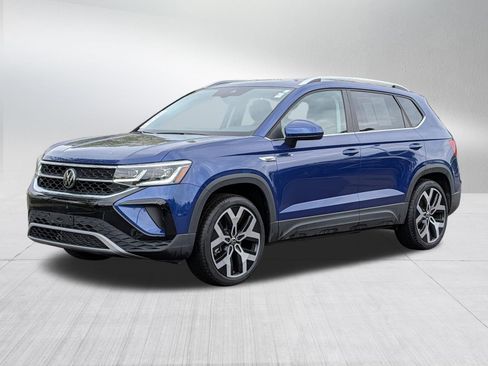 Used 2023 Volkswagen Taos SEL AWD/4WD image 3